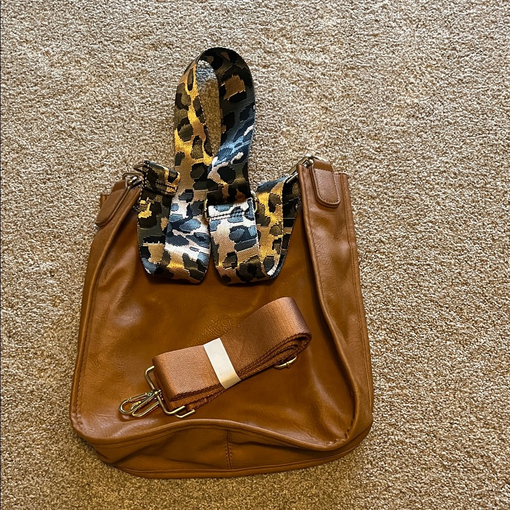 Elegant Brown Crossbody Bag with Leopard Strap